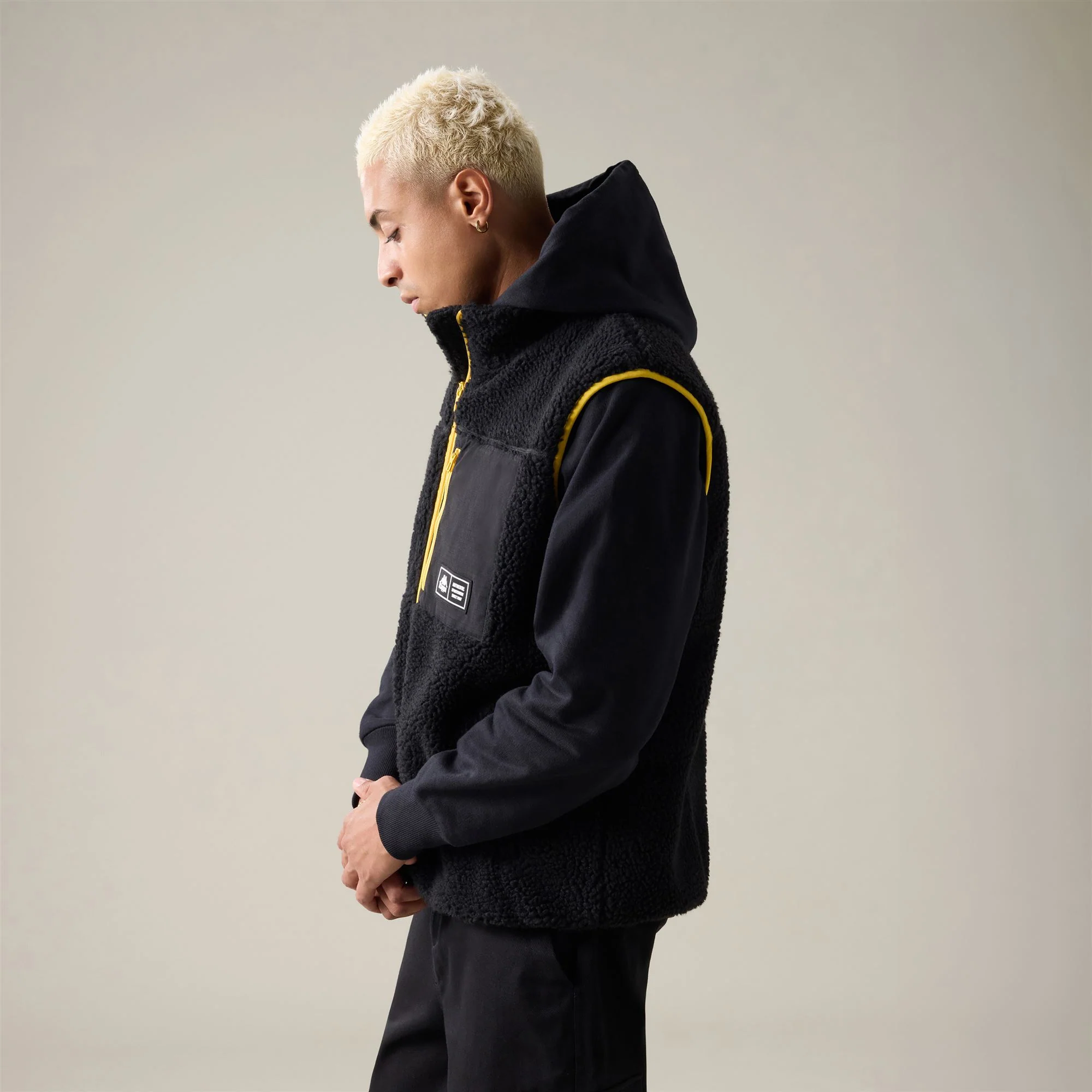 OLESIA - Fleece - Vest - Man - Black-Yellow Spectra - Image 5
